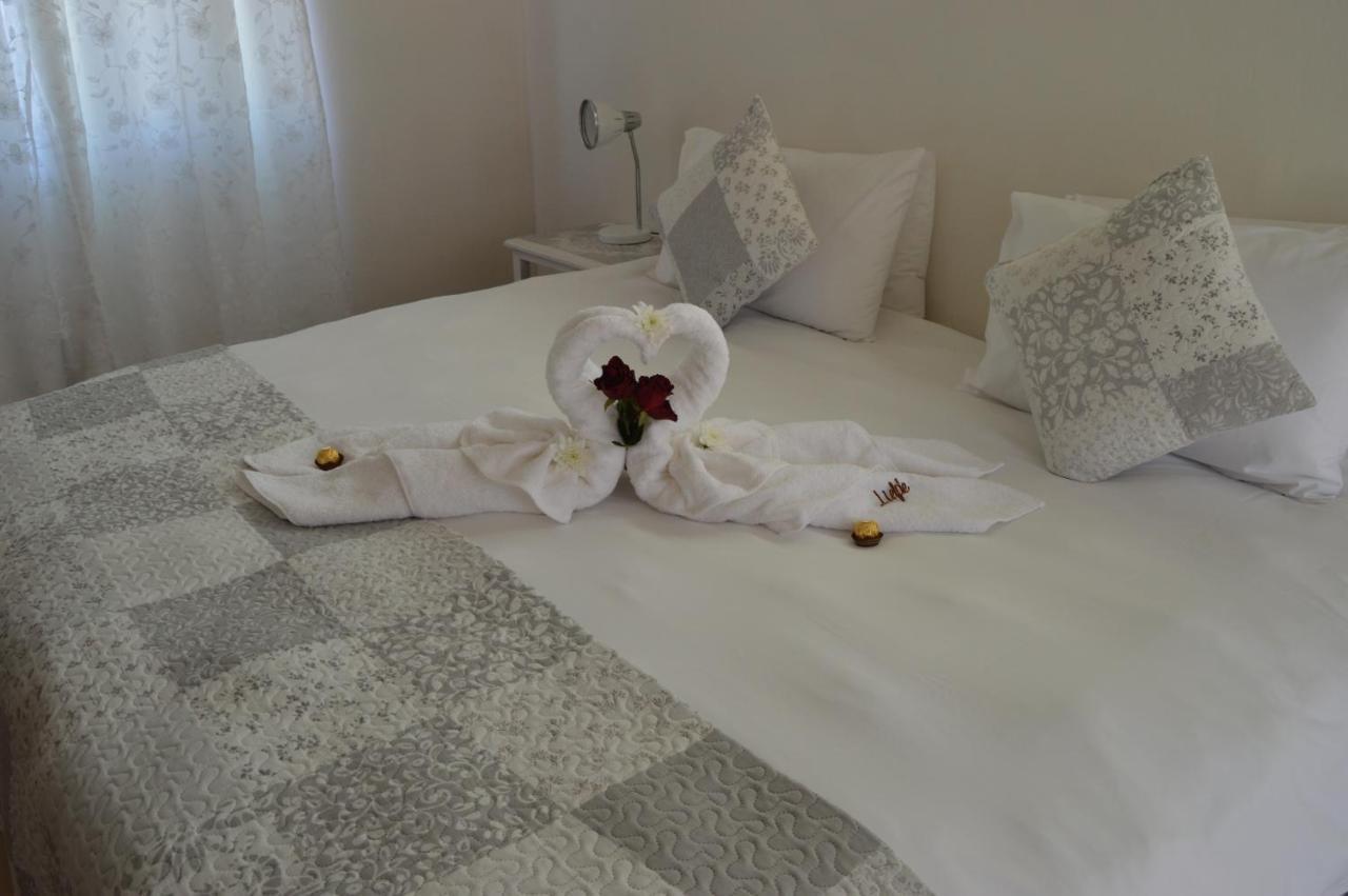 Villelodge Accommodation Lüderitz Kültér fotó